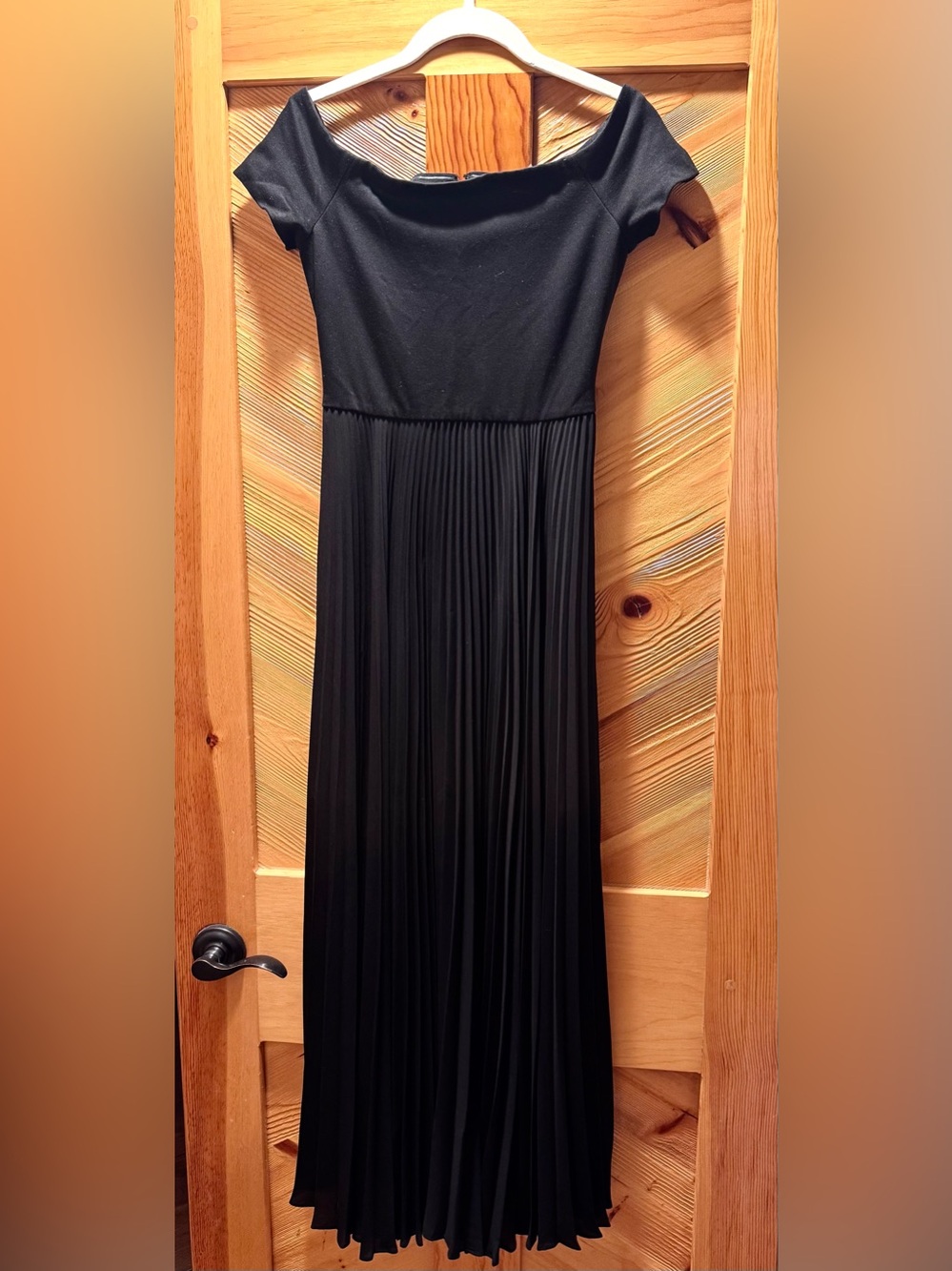 Alice + Olivia Black One-Shoulder Pleated Maxi Dress